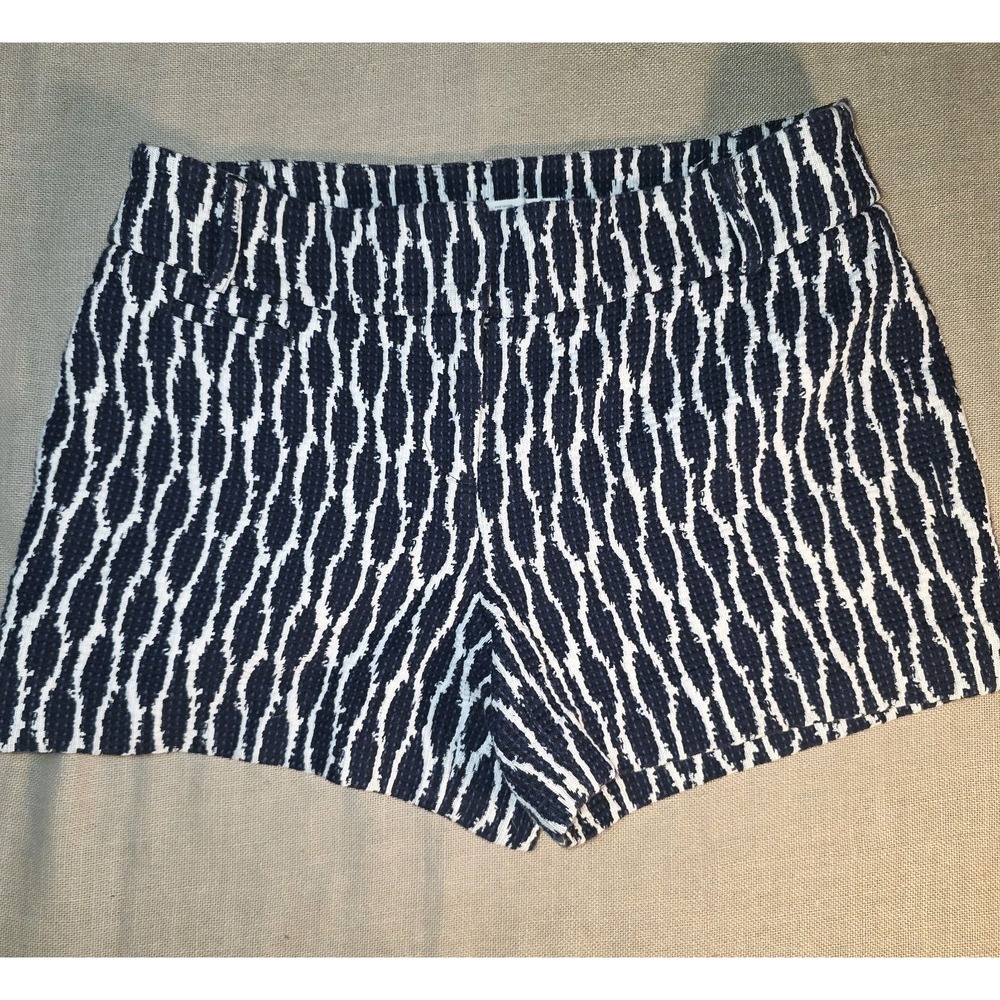 LOFT Navy & White Textured Cotton Patterned Shorts Size 0